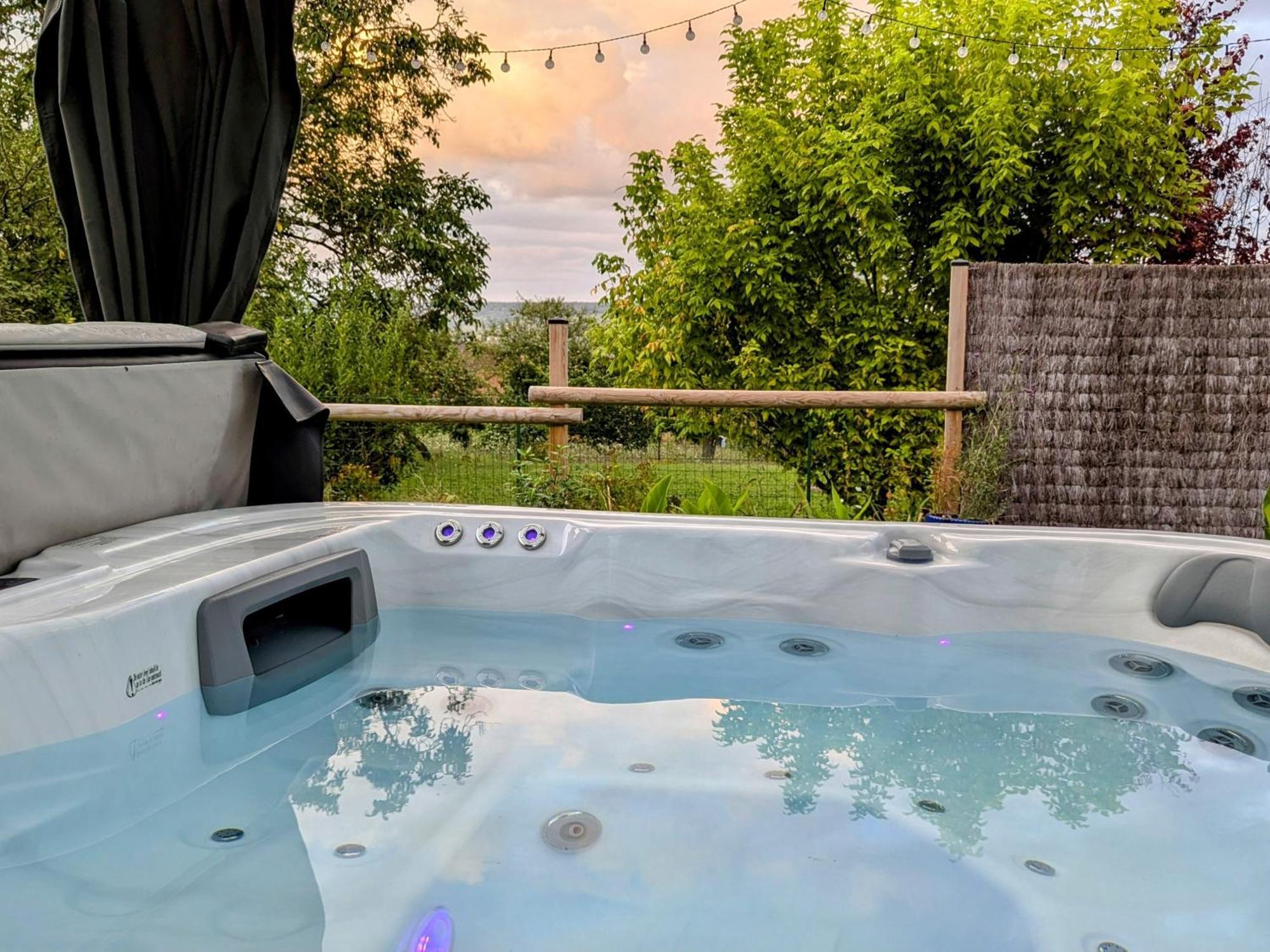 Le Cemarose: Spa, Jardin, Terrasse Et Jolie Vue Au Coeur D'Épernay Exterior foto